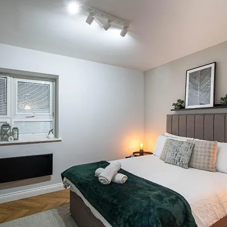 Modern 2br 2bath Parking Daire *