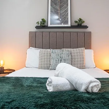 Daire Modern 2br 2bath Parking *