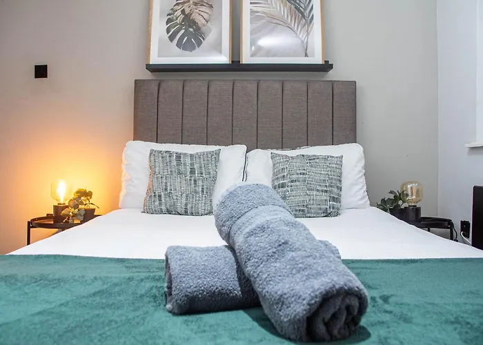 Modern 2br 2bath Parking Leeds (West Yorkshire)