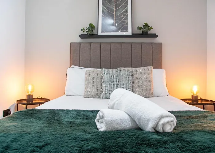 Modern 2br 2bath Parking Апартаменти