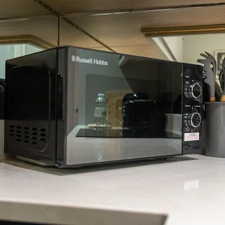 Modern 2br 2bath Parking * Leeds (West Yorkshire)