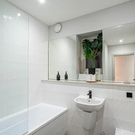 Modern 2br 2bath Parking Apartamento Leeds (West Yorkshire)