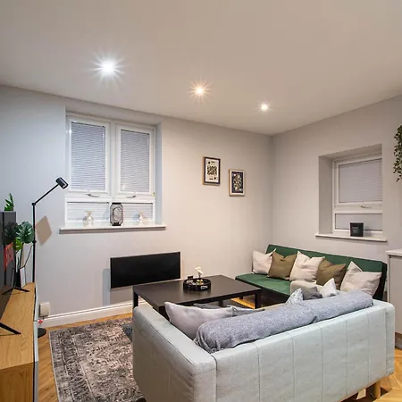 Modern 2br 2bath Parking * Leeds (West Yorkshire)