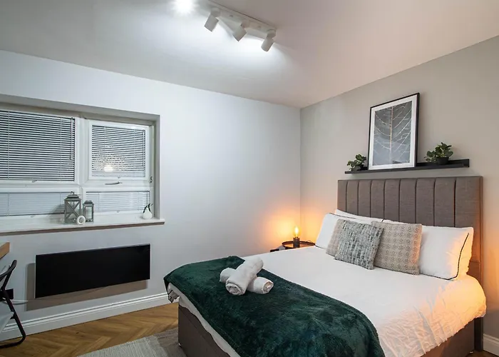 Modern 2br 2bath Parking